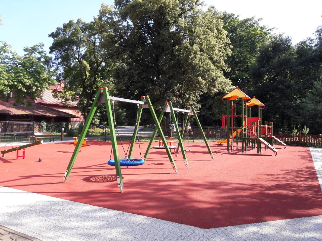 מלון Rymanów Dwor Ostoia מראה חיצוני תמונה